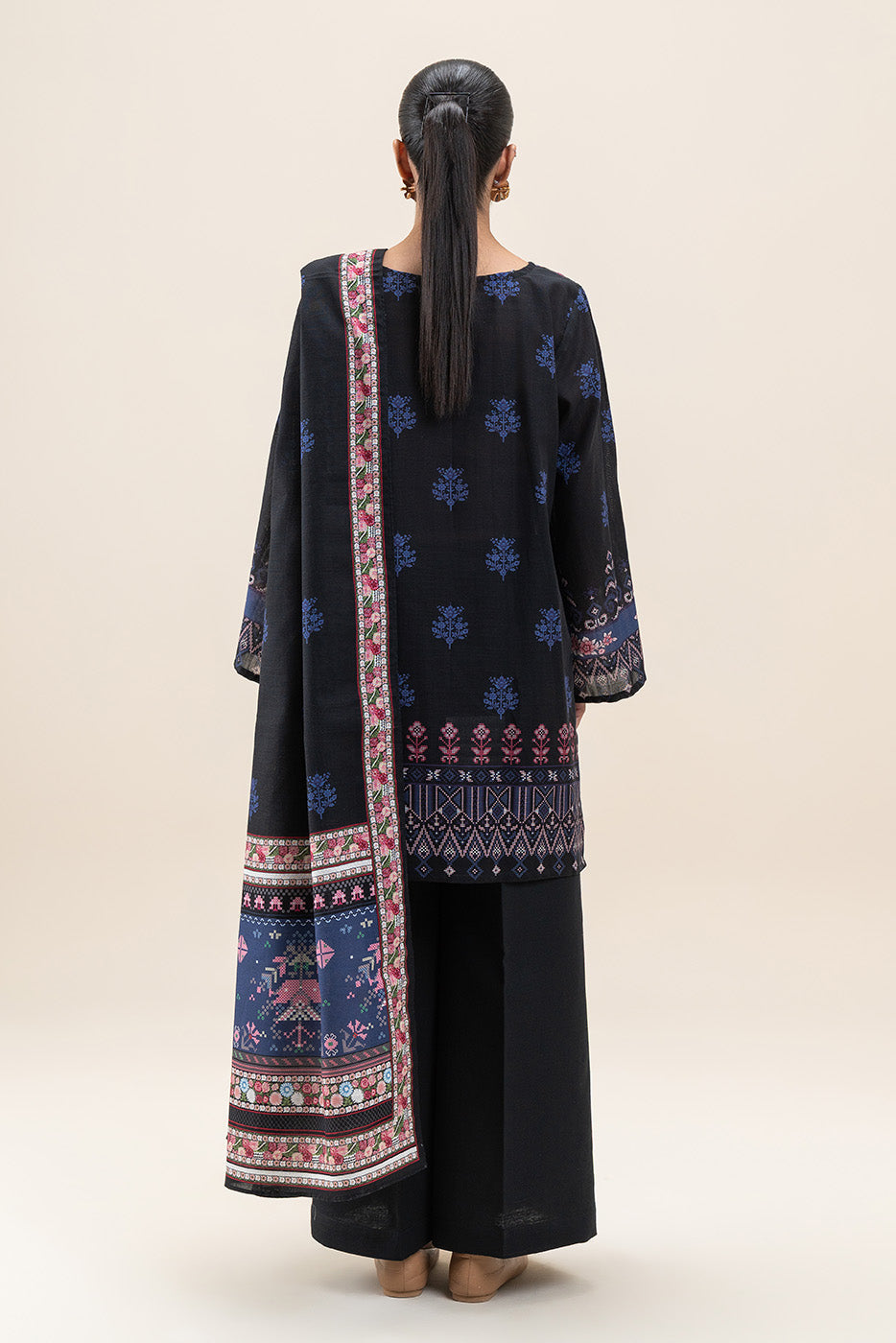 3 PIECE PRINTED LAWN SUIT-INDIGO BLUE